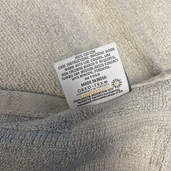 New Towel set - Picture 5 of 5